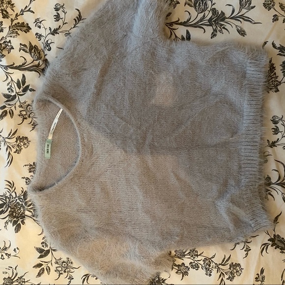 UO fuzzy cropped short sleeve sweater - Picture 1 of 4